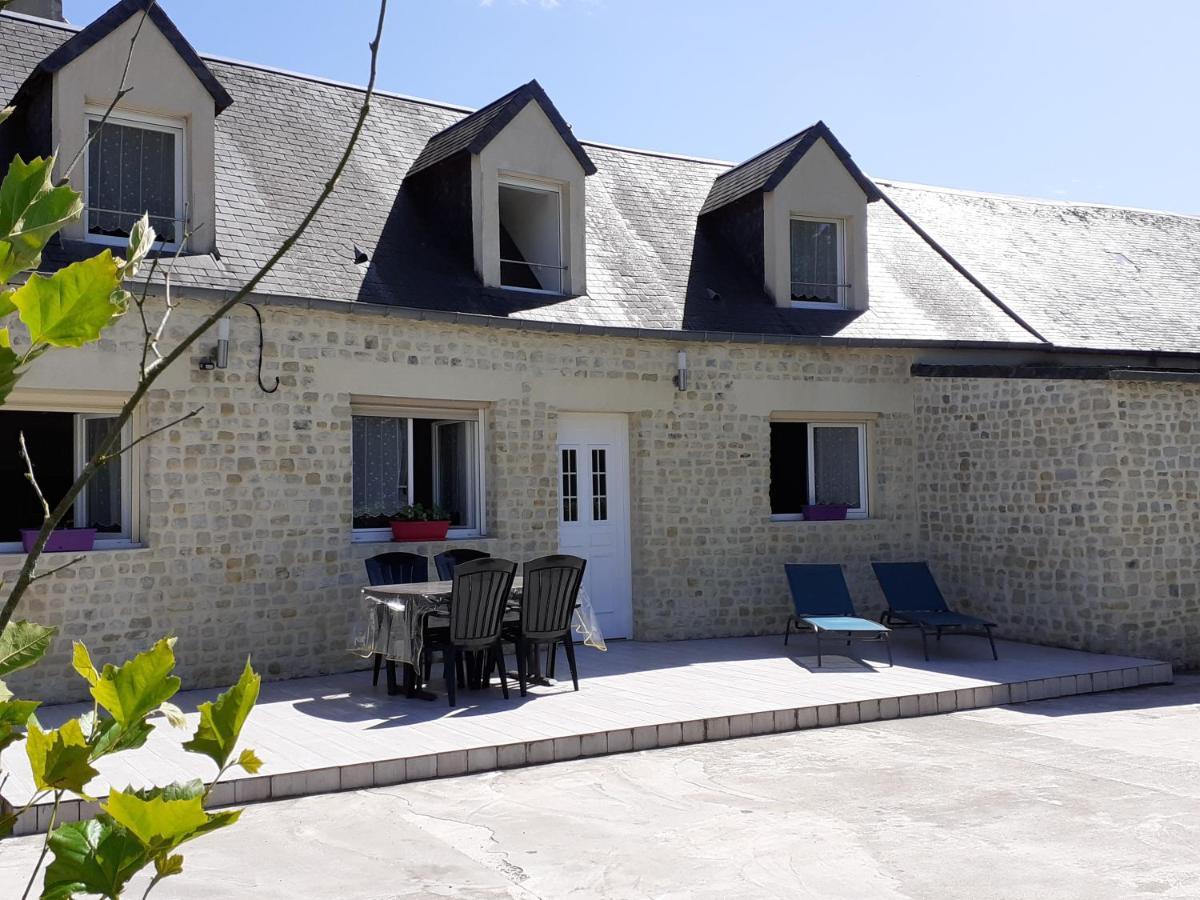 Au Dom-Icile Villa Monceaux-en-Bessin Exterior photo