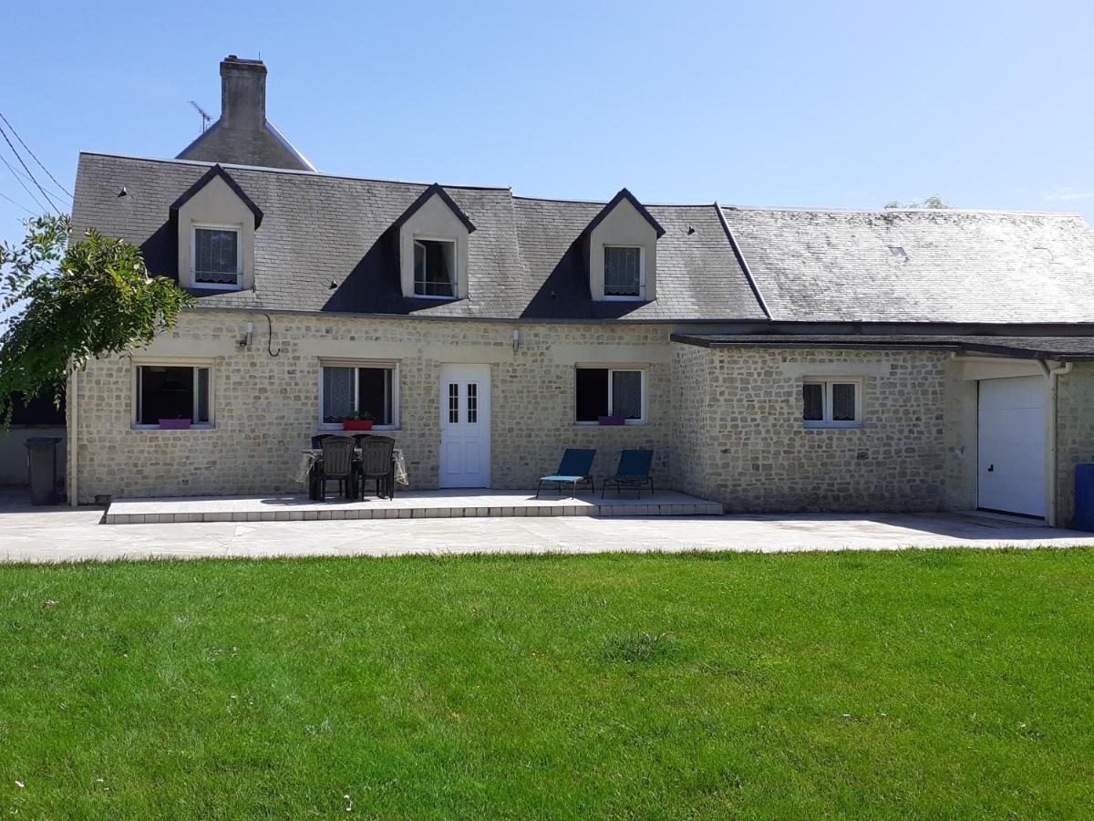 Au Dom-Icile Villa Monceaux-en-Bessin Exterior photo